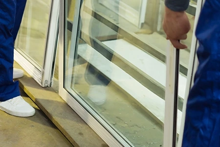 Commercial Glass Repair Technician in Estero, FL